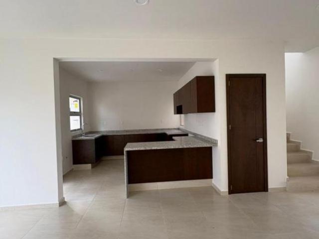 CASA EN VENTA 3 RECAMARAS RESIDENCIAL VISTALTA BOCA DEL RIO
