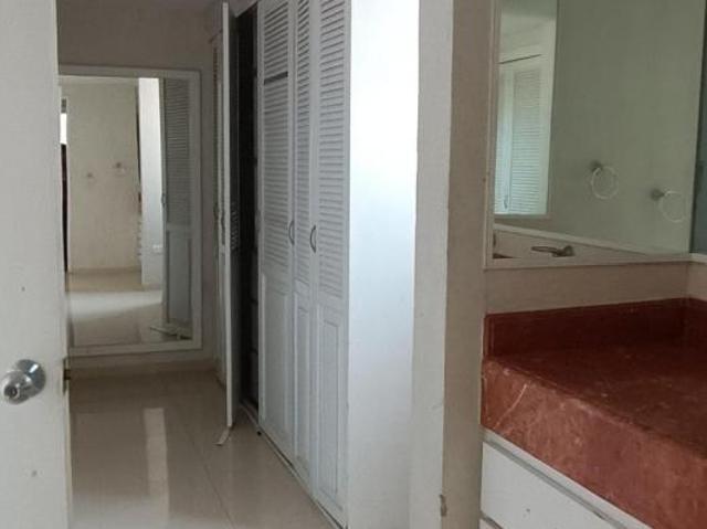 CASA EN VENTA, 4 HABITACIONES, CANCÚN CENTRO