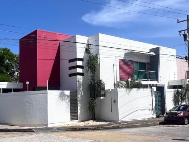 Casa en Venta, 4 rec?maras, Avenida Nizuc en Canc?n