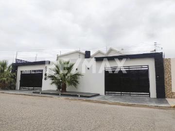 CASA EN VENTA, 4 RECÁMARAS, JARDÍN Y ALBERCA EN LOS AZTECAS, 1000M2, $12,000,000