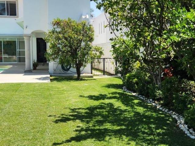Casa en Venta, 4 Recamaras, Lomas de Cocoyoc OCC 864