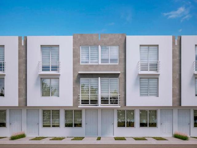 CASA EN VENTA 4 RECAMARAS, SENDEROS RESIDENCIAL, AREAS COMUNES CON ALBERCA, TECAMAC 4