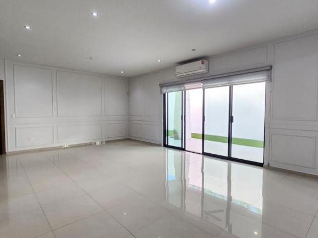 Casa en Venta 4 recamaras Villas la Joya Fraccionamiento Privado Al Norte Saltillo