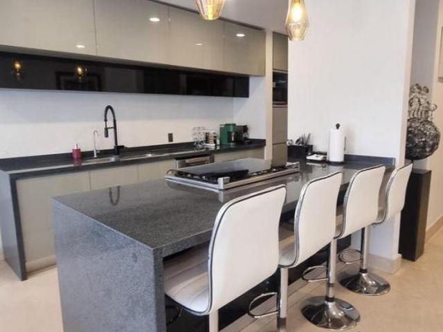 Casa en venta 4 recs con roof garden privado. Calle tranquila Coyoacan