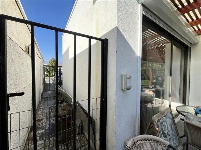 Casa en Venta 4D 4B, Frente a Colegio Lyncon, Chicureo. 3 dormitorios por 9200.00 en Colina