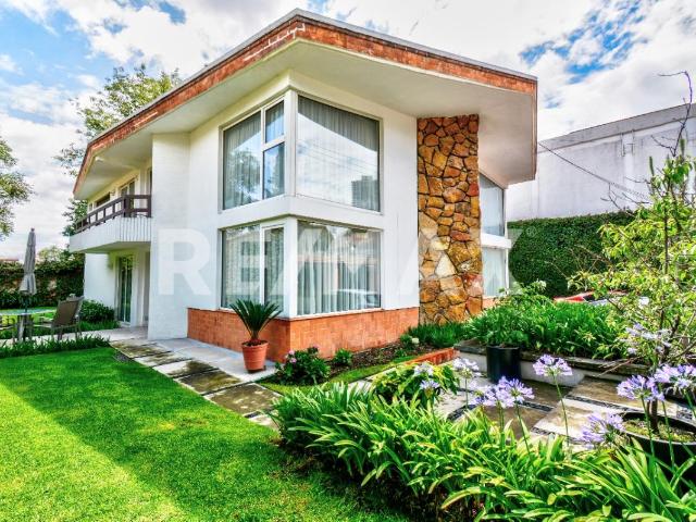 Casa en Venta en El Molino, Zona Residencial tranquila cerca de Santa Fe con 300 m2 de jardín privado