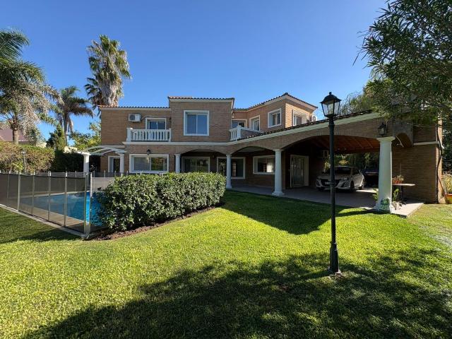 Casa en venta 5 ambientes en Saint Matthew's