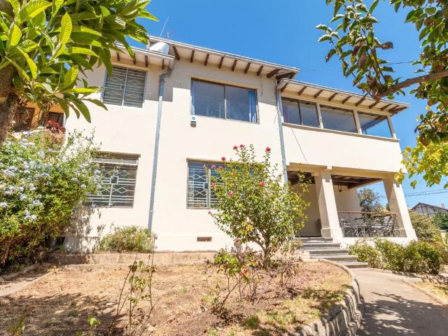 Casa en venta 5 Dormitorios 4 Baños Viña del Mar | 5 dormitorios por 11000.00 en Viña del Mar