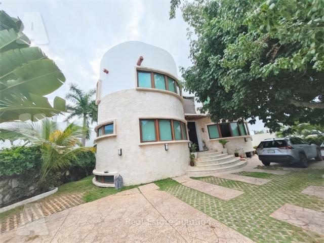 Casa en Venta, 5 Rec?maras, 23 Paneles Solares, Canales de Puerto Canc?n