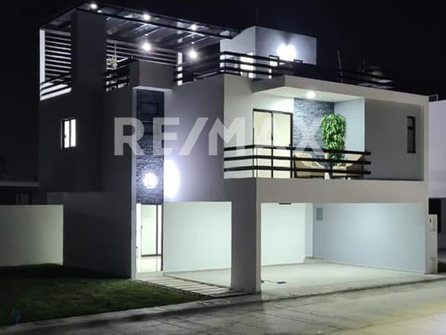 CASA EN VENTA