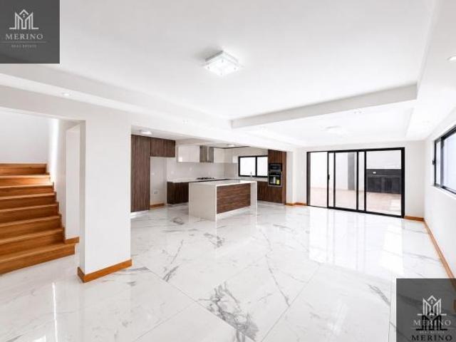 CASA EN VENTAS JOSE MARIA IGLESIAS