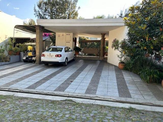 CASA EN VENTA/RENTA DENTRO DEL FRACCIONAMIENTO RANCHO CONTENTO