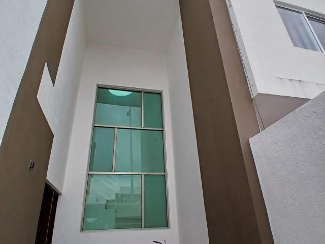 Casa en venta/renta en Frac. Lomas de la Rioja