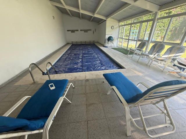 CASA EN VENTA/RENTA EN JURICA DE 4 RECAMARAS, 2 EN PB