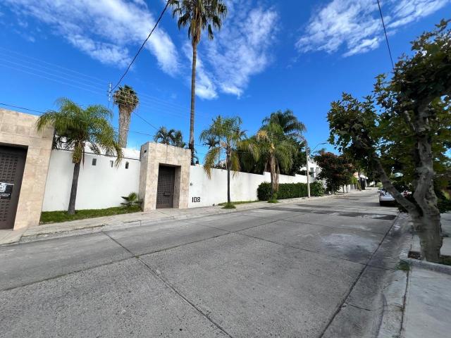 CASA EN VENTA/RENTA EN LA ARBIDE