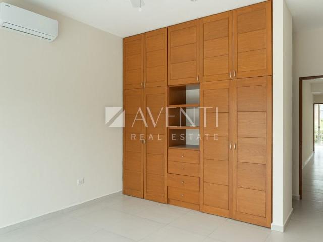 Casa en Venta/Renta, Lagos del Sol, Cancún Centro, Cancún