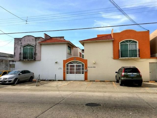 Casa en Venta/Renta ubicada en calle Quevedo, Col. Puerto México, en Coatzacoalcos, Veracruz