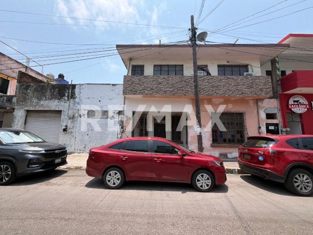 CASA EN VENTA/TERRENO CON CONSTRUCCION