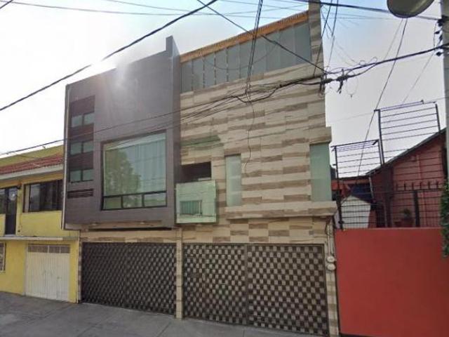 CASA EN VENUSTIANO CARRANZA