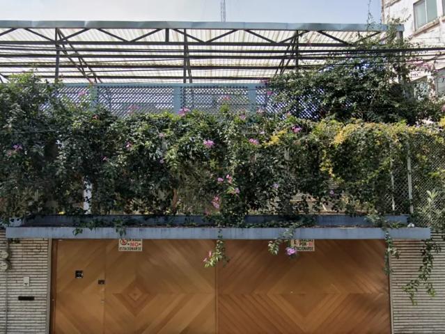 CASA EN VENUSTIANO CARRANZA JARDIN BALBUENA EN REMATE BANCARIO