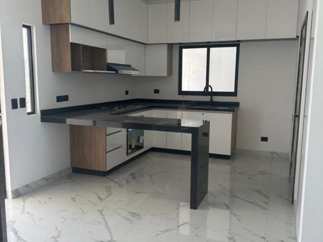 Casa en veta en Sonterra I