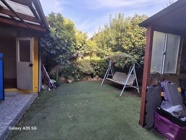 Casa en Vila España, sector residencial, Av. Oriente y Sor Vicenta | 3 Dormitorios por 130000. 00 en Los Ángeles