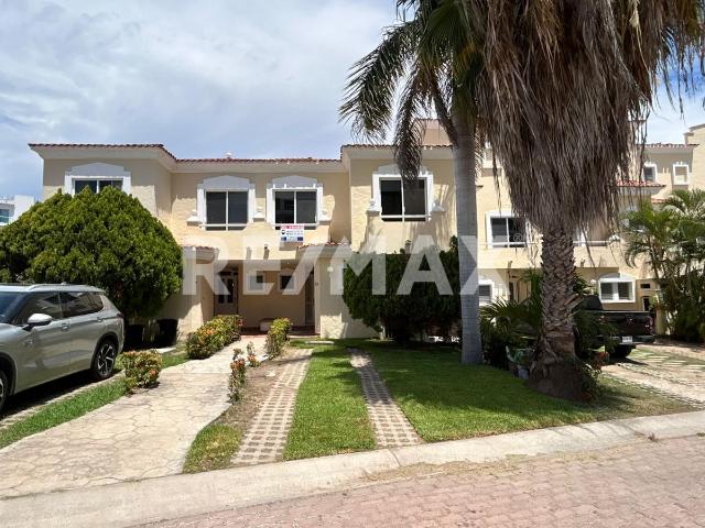 CASA EN VILLAS CORAL, ISLA MAZATLAN