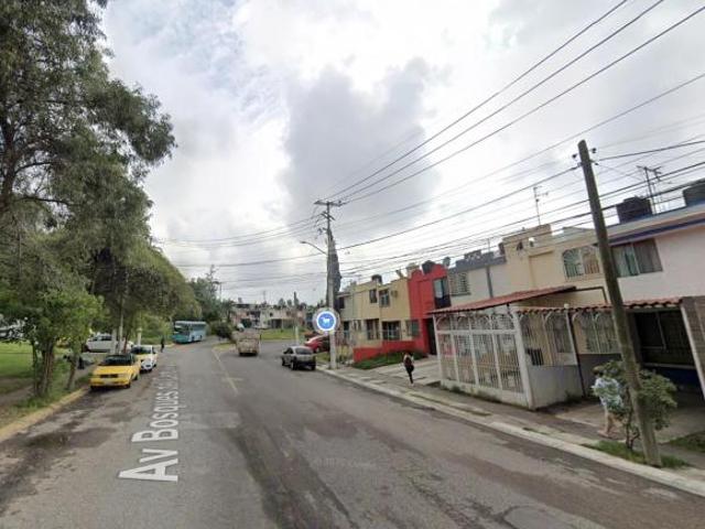 CASA EN VILLAS DEL CENTINELA A 3 MINUTOS DE CUCEA REMATE HIPOTECARIO IDEAL PARA INVERSION