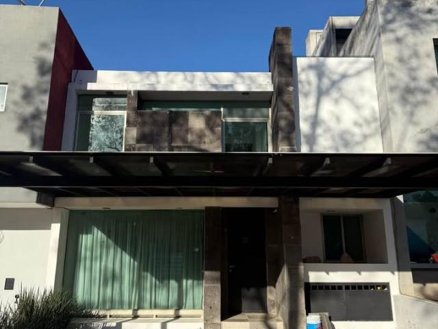 Casa en vistas altozano, amplios espacios