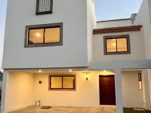 CASA EN ZACATLÁN COMPLETAMENTE NUEVA 3 NIVELES
