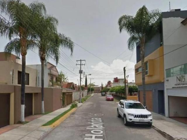 Casa en Zamora de Hidalgo, Michoacán. ¡Súper precio!