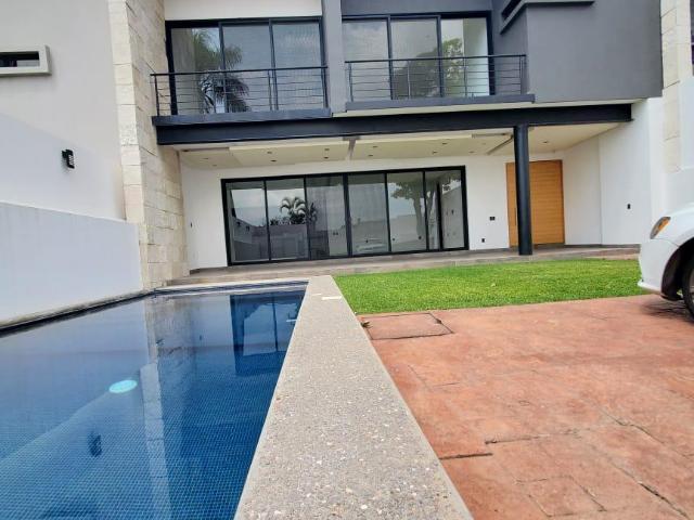 VENTA DE CASA NUEVA EN ZONA DORADA, DELICIAS, CUERNAVACA