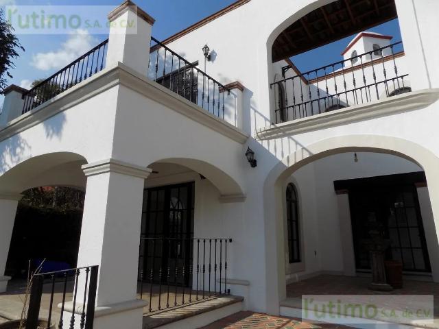 CASA EN ZONA DE TLALTENANGO, CUERNAVACA