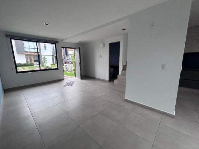 CASA EN ZONA ESMERALDA SAN MATEO ATENCO, EN PRIVADA, NUEVA