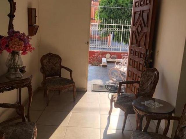 CASA EN ZONA MINERVA VALLARTA PONIENTE