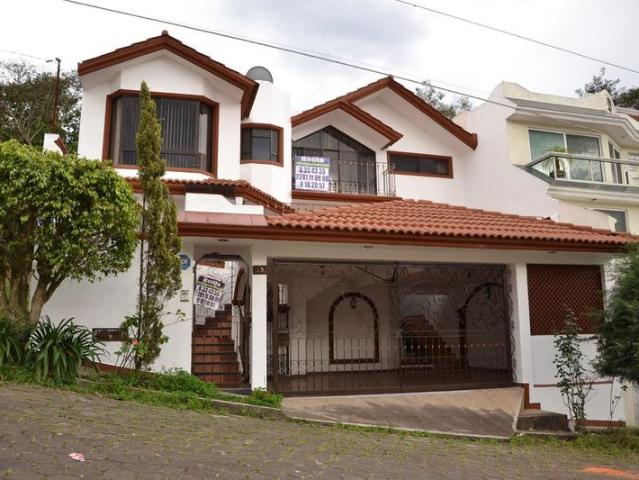 CASA EN ZONA RESIDENCIAL EN RENTA