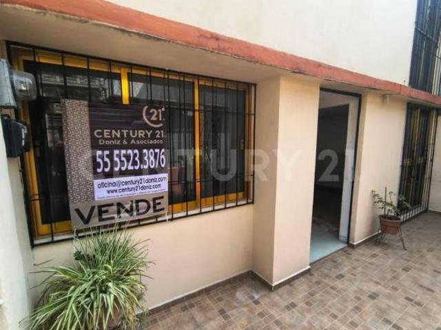 Casa en 2 niveles con patios y buenos acabados en CTM Risco, GAM