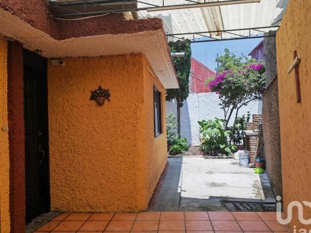 Casa en 2A Ampl. Santiago Acahualtepec