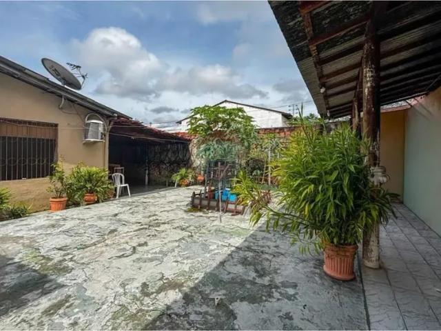 Casa Encantadora no Planalto CUNJUNTO CANAÃ, Manaus 300m²