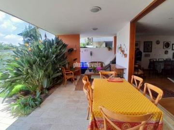 Casa Encantadora 3 Quartos 3 SuiteS 4 Vagas em Morumbi Nobre!