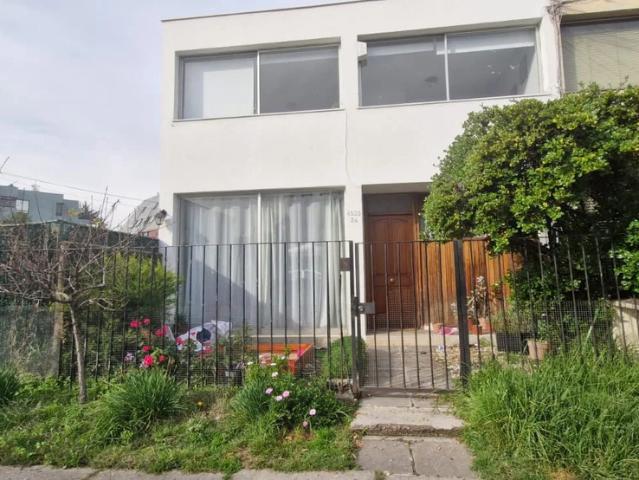 Casa enarriendo en isabel la catolica, las condes