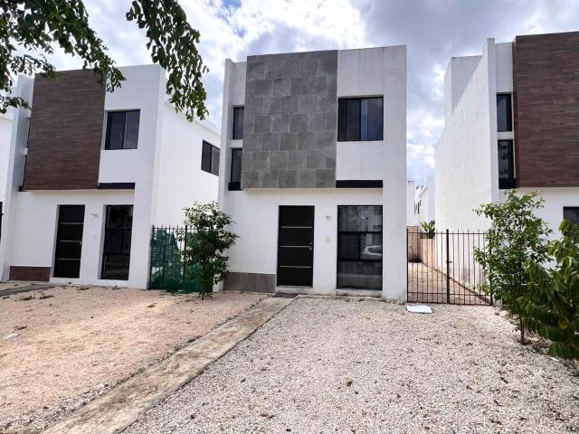 Casa equipada en Venta, en privada con amenidades
