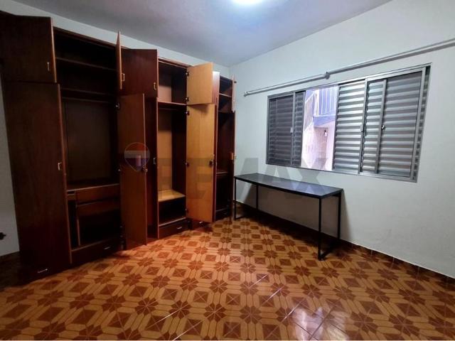 Casa espaçosa com 1 suite na Av.Cantídio Sampaio