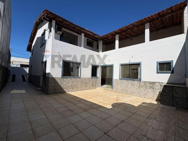 Casa Espaçosa com 3 Quartos 2 Suítes em Condomínio Fechado – Lauro de Freitas/BA