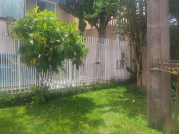 Casa espaçosa com Piscina em Bairro Nobre