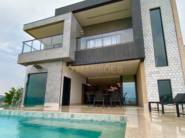 Casa Espaçosa de 511 m² à Venda com 8 Suítes e Vista Panorâmica no Escarpas Do Lago, Capitólio MG