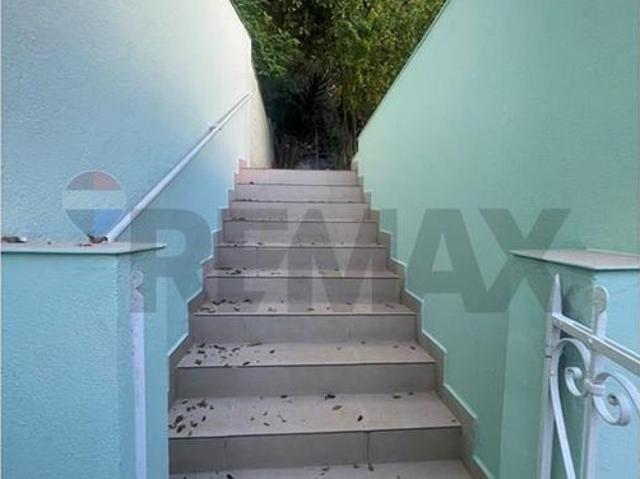 Casa espaçosa e charmosa na R. José Domingues PARA LOCAÇÃO!