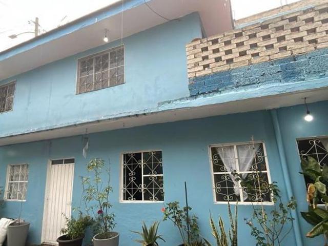 CASA ESPACIOSA E ILUMINADA DE DOS PLANTAS