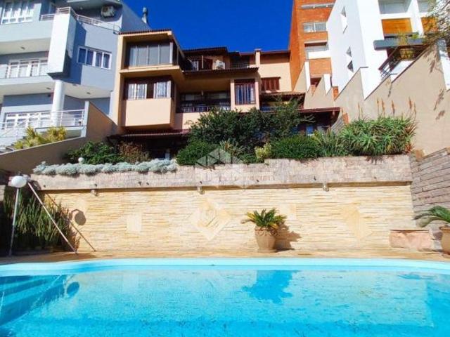 Casa Espetacular à Venda no Condomínio dos Montes Vista Panorâmica Incrível!