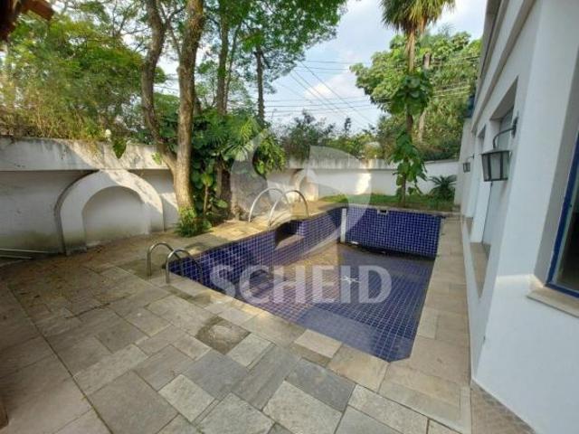 Casa Espetacular à Venda no Jd. Guedala, 600m², com Piscina, Jacuzzi, 4 quartos